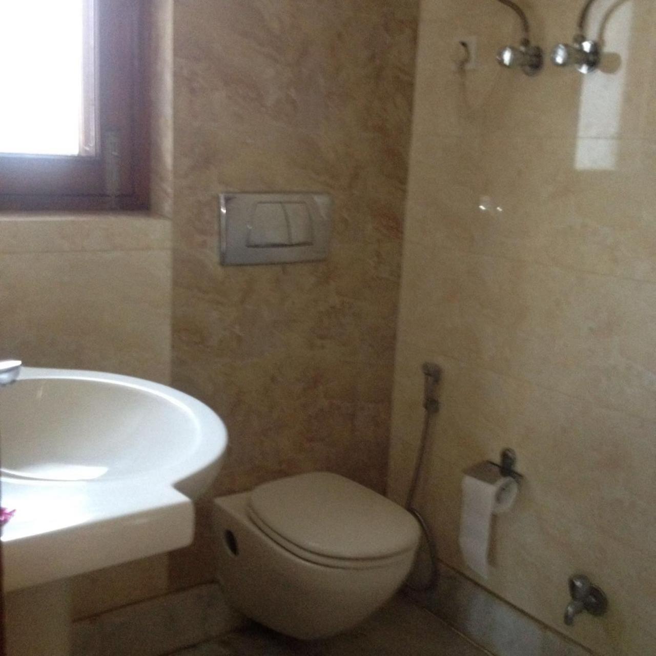 Hotel Vipul Grand Гургаон Экстерьер фото